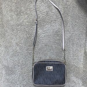 Shoulder bag in great condition